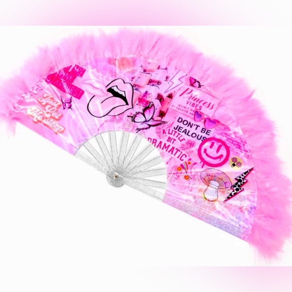 Accessories - Beautiful fan